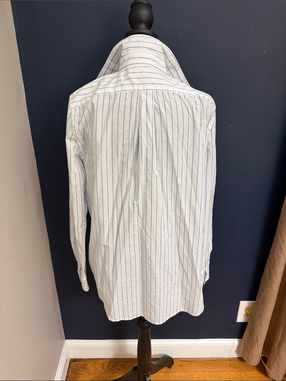 Lauren Ralph Lauren Blue White Pinstripe Button Down Shirt Women’ Size 10 Cotton - Picture 5 of 7